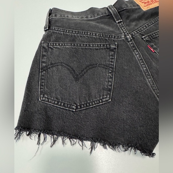 Levi's 501 Distressed Black Jean Cutoff Shorts - Picture 13 of 14
